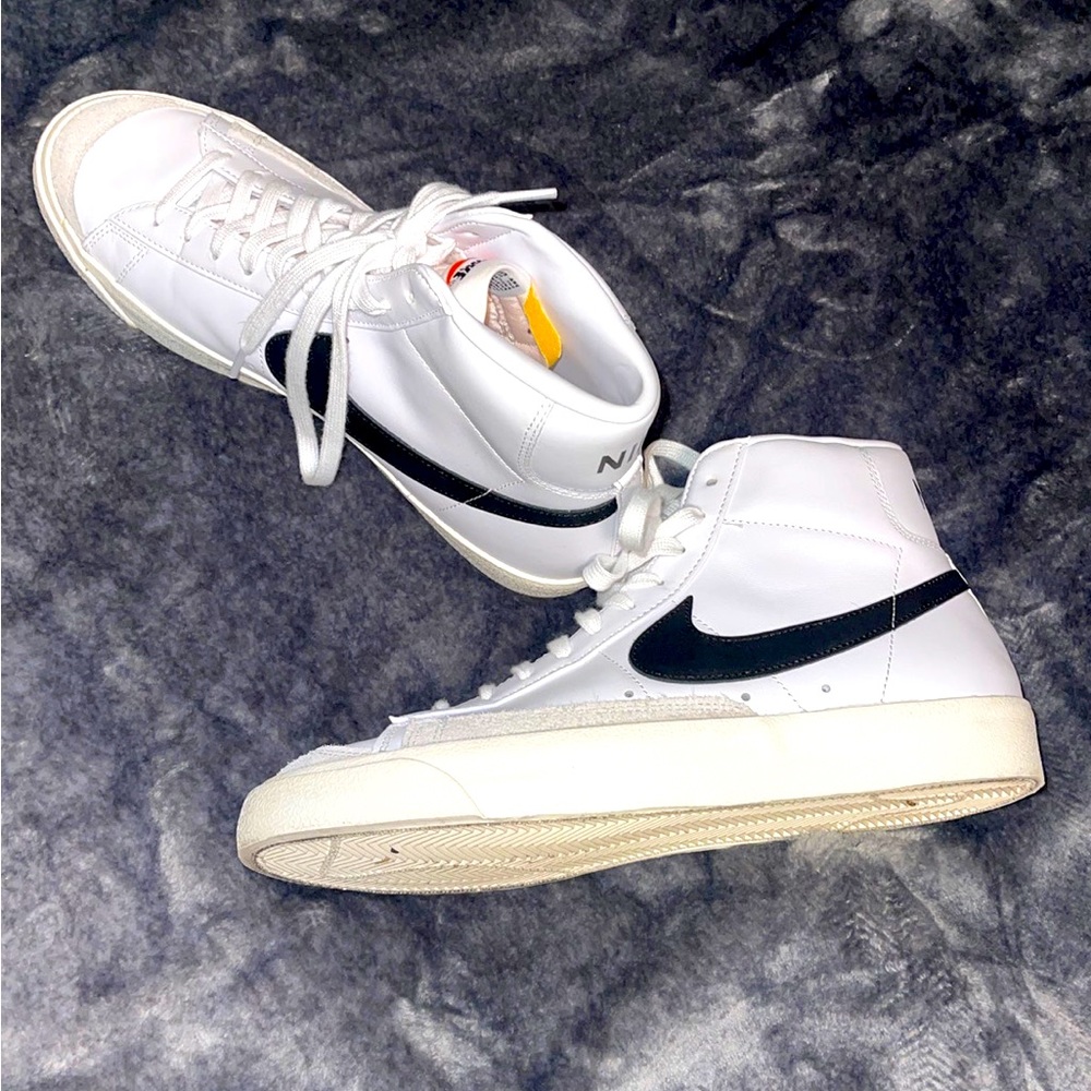 Nike blazer Mid men size 9.5